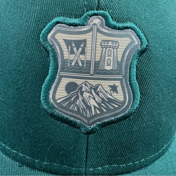 BRECKENRIDGE BREWERY Green Adjustable Nitro Irish Stout Trucker Hat - Picture 13 of 13